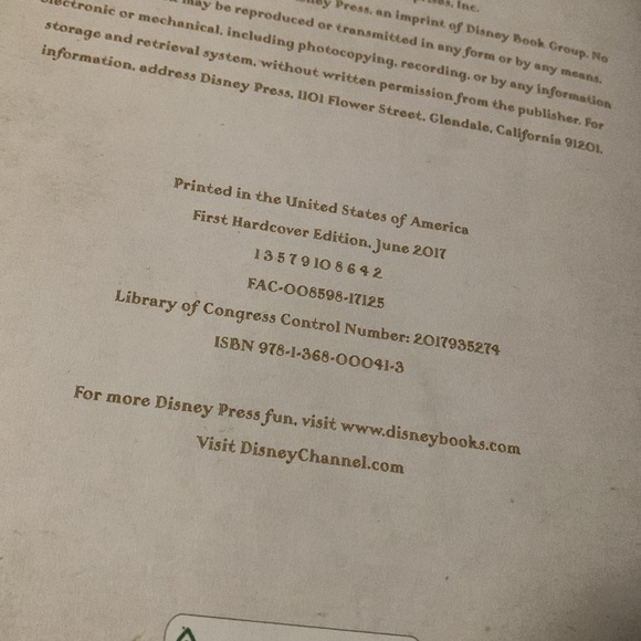 Mal's Spell Book II by Disney Book Group First Hardcover Edition June 2017 Magic - Picture 3 of 5